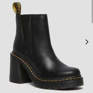 Dr. Marten SPENCE LEATHER FLARED HEEL CHELSEA BOOTS